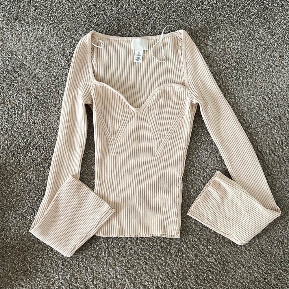 H&m long sleeve cream size S